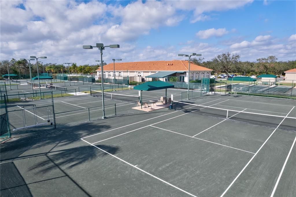 Cascades Tennis courts