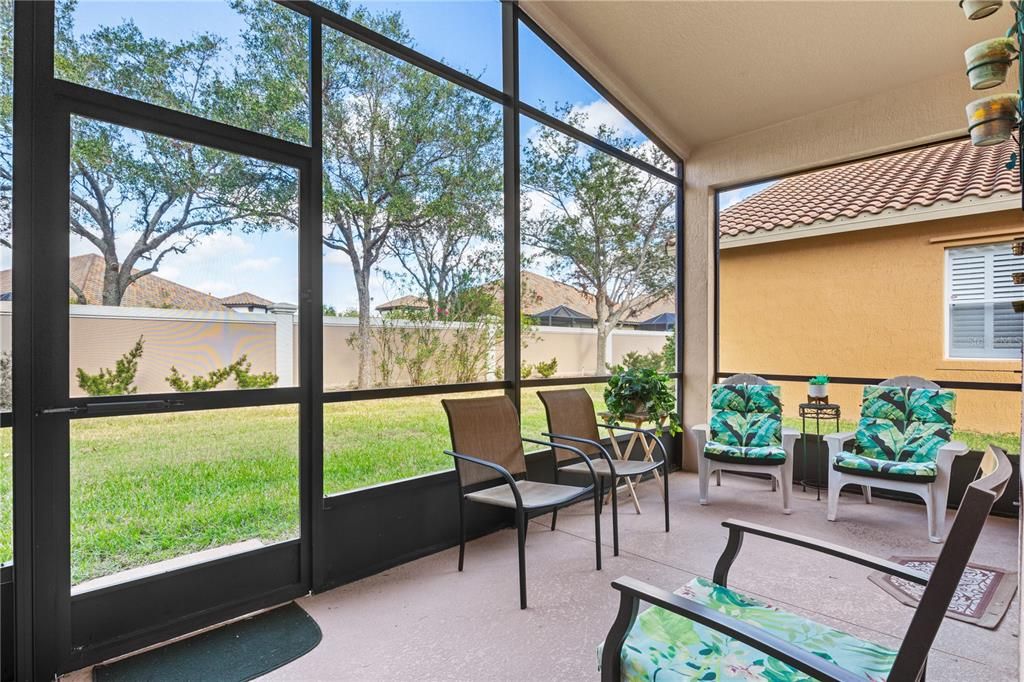 Lanai Sitting Area