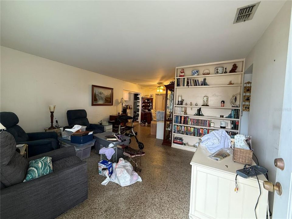 For Sale: $245,000 (3 beds, 2 baths, 1550 Square Feet)