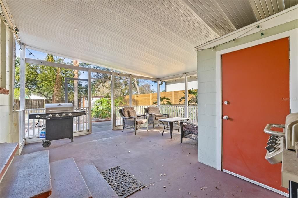 Large Screened in Patio with extra storage room