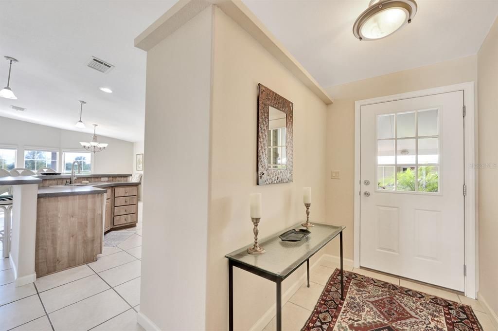 For Sale: $315,000 (3 beds, 2 baths, 1593 Square Feet)