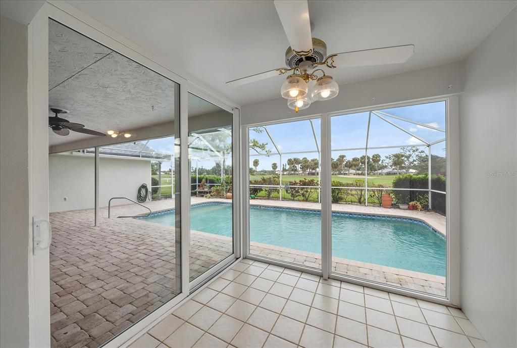 Sun Room/Extra Dining