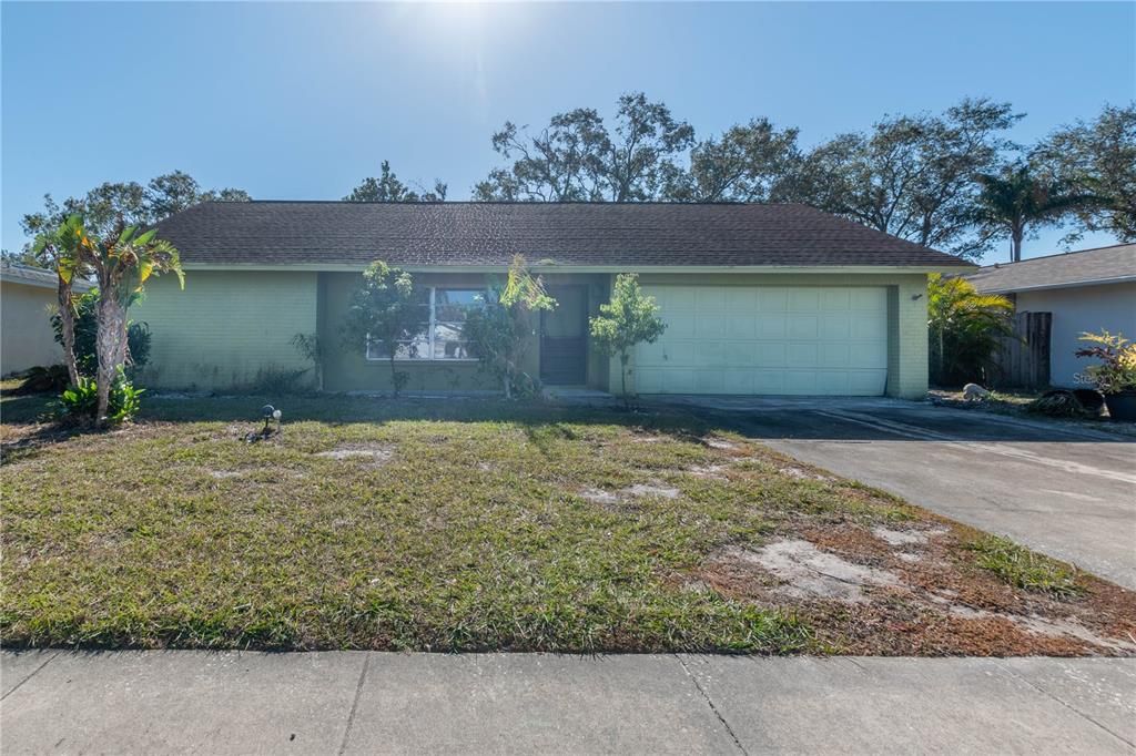 For Sale: $385,000 (3 beds, 2 baths, 1367 Square Feet)