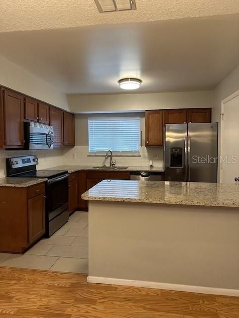 For Rent: $2,200 (2 beds, 2 baths, 1312 Square Feet)