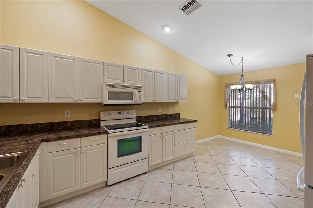 For Sale: $259,000 (2 beds, 2 baths, 1451 Square Feet)