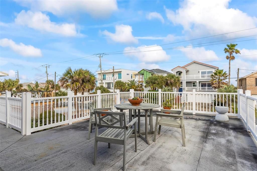 For Sale: $679,900 (2 beds, 2 baths, 1568 Square Feet)