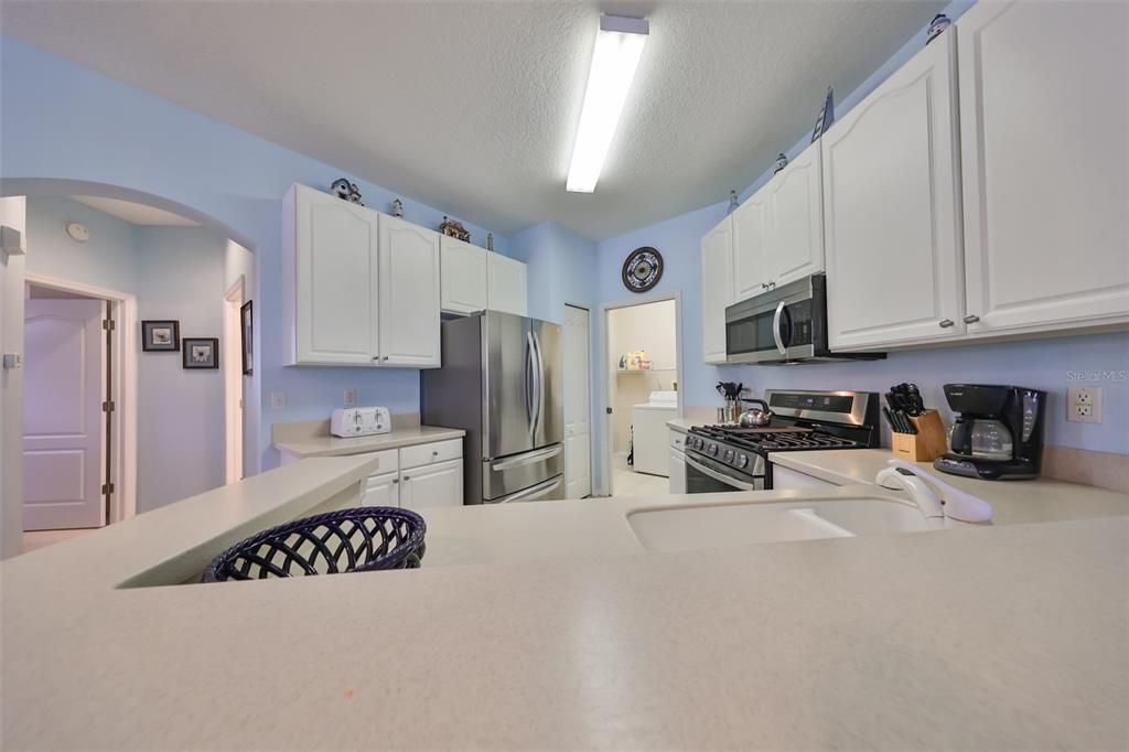 For Sale: $275,000 (2 beds, 2 baths, 1195 Square Feet)