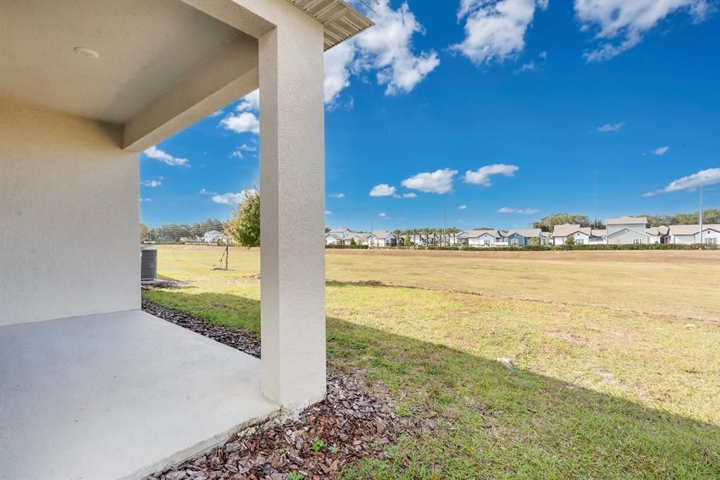 For Sale: $319,000 (3 beds, 2 baths, 1504 Square Feet)