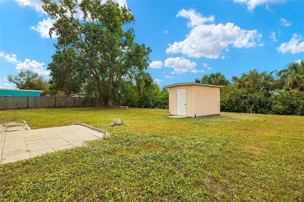 For Sale: $235,000 (3 beds, 2 baths, 1176 Square Feet)