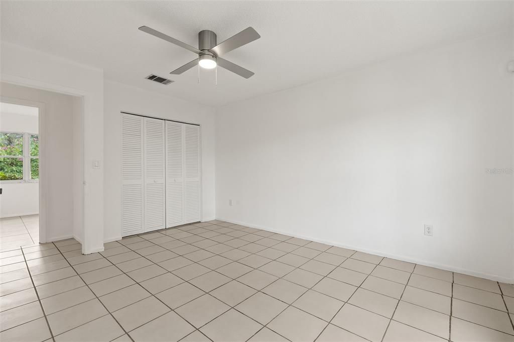 For Sale: $235,000 (3 beds, 2 baths, 1176 Square Feet)