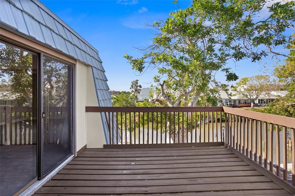 large balcony off both bedrooms