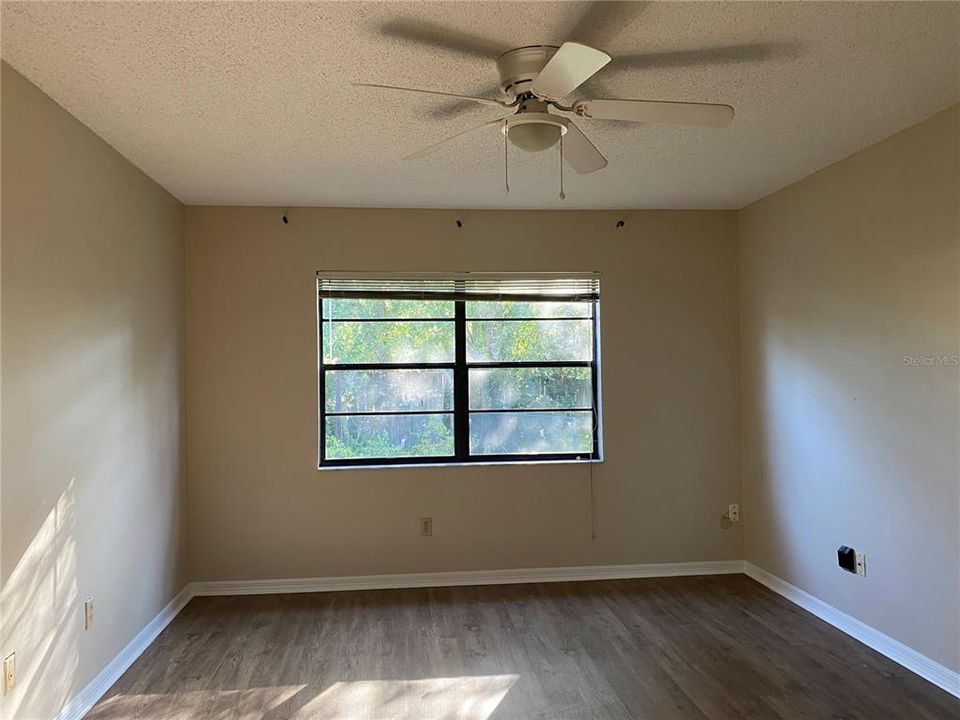 For Rent: $2,000 (3 beds, 2 baths, 1548 Square Feet)