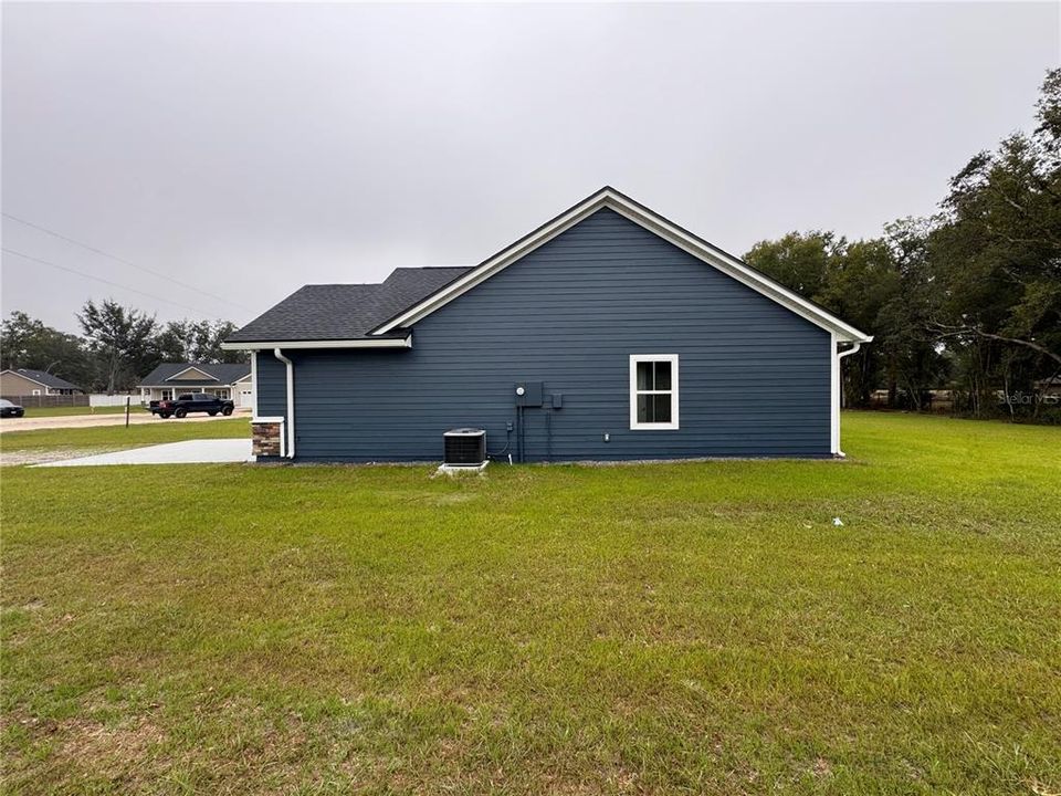 For Sale: $332,000 (3 beds, 2 baths, 1517 Square Feet)