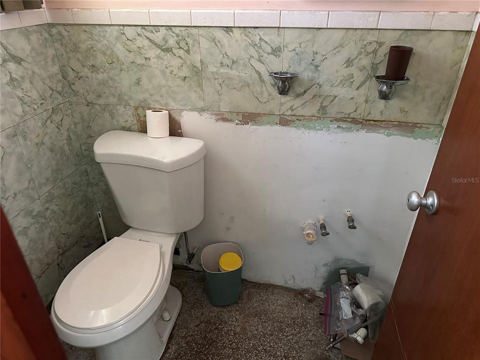 En Venta: $259,000 (3 camas, 1 baños, 988 Pies cuadrados)