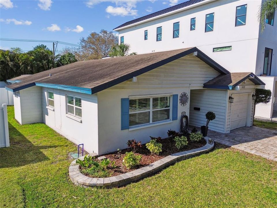 For Sale: $875,000 (3 beds, 2 baths, 1856 Square Feet)