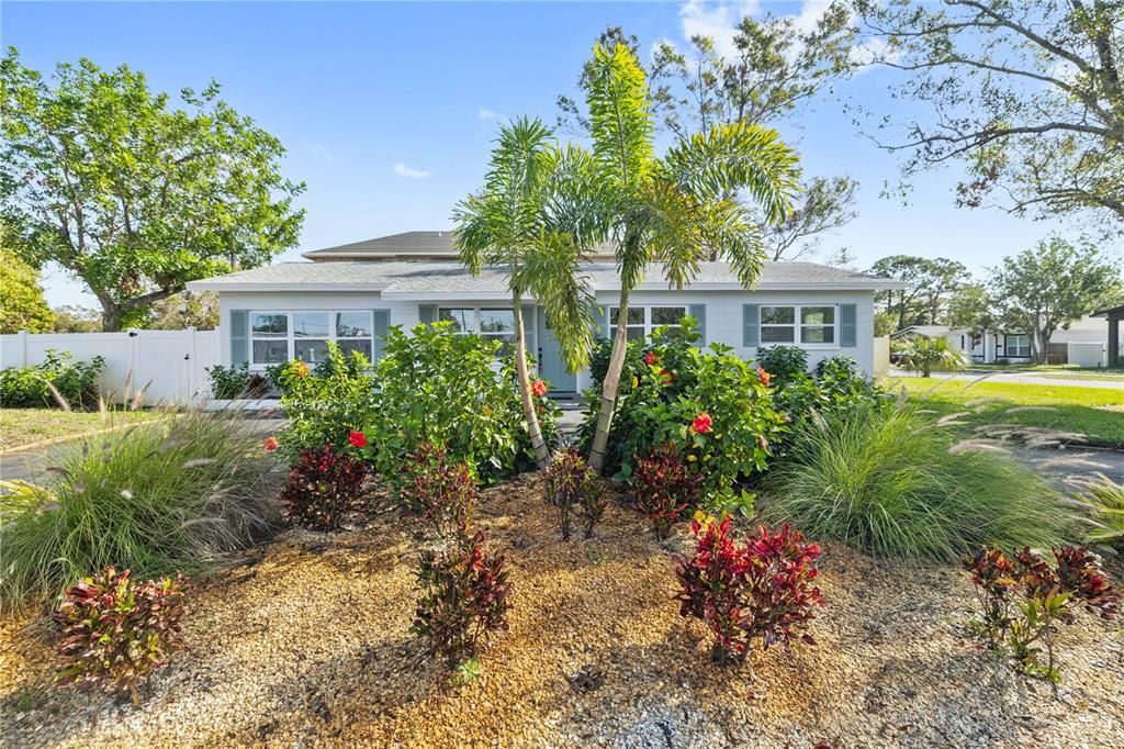 Beautifully landscaped circular driveway