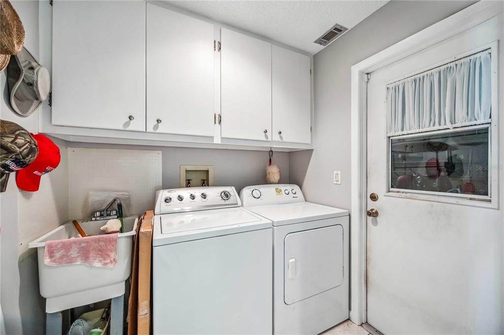 For Sale: $345,000 (3 beds, 2 baths, 1772 Square Feet)