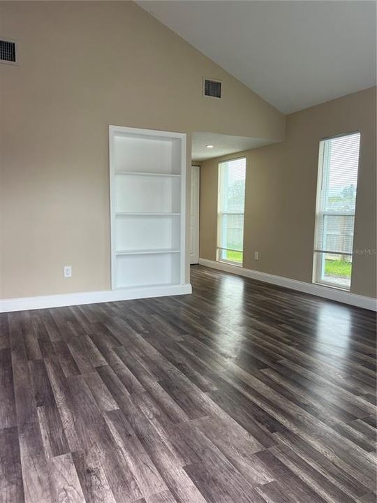 For Rent: $1,550 (1 beds, 1 baths, 630 Square Feet)