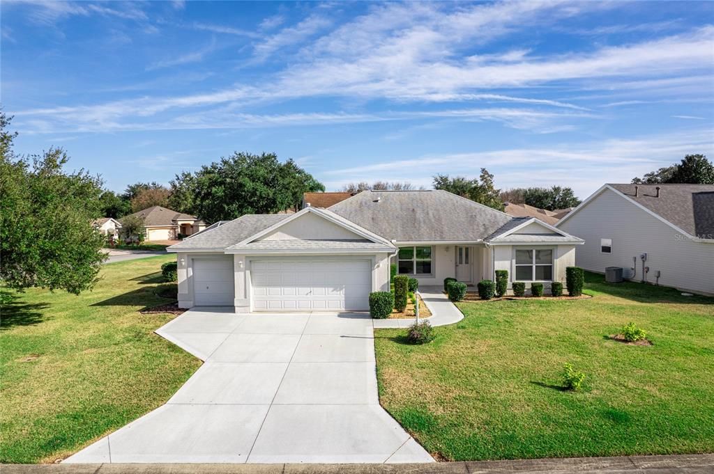 For Sale: $425,000 (3 beds, 2 baths, 1567 Square Feet)