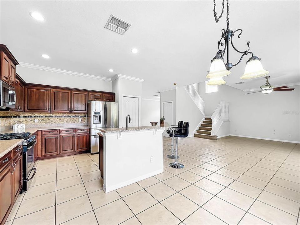 For Sale: $495,000 (4 beds, 2 baths, 2614 Square Feet)