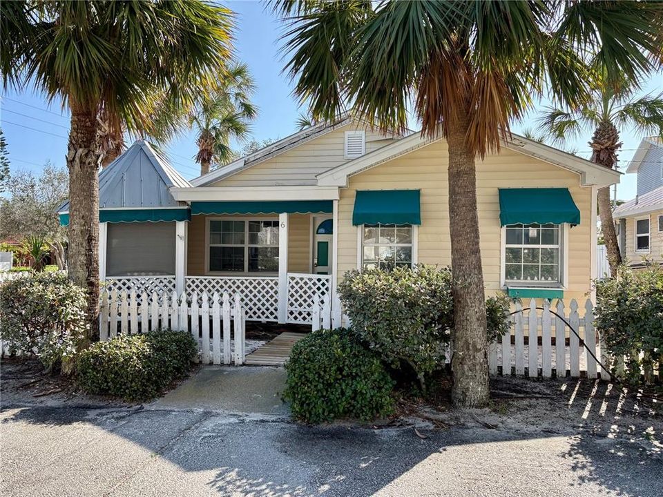 822 Gulf Blvd, Unit 6, Indian Rocks Beach FL 1 Bed/1 Bath