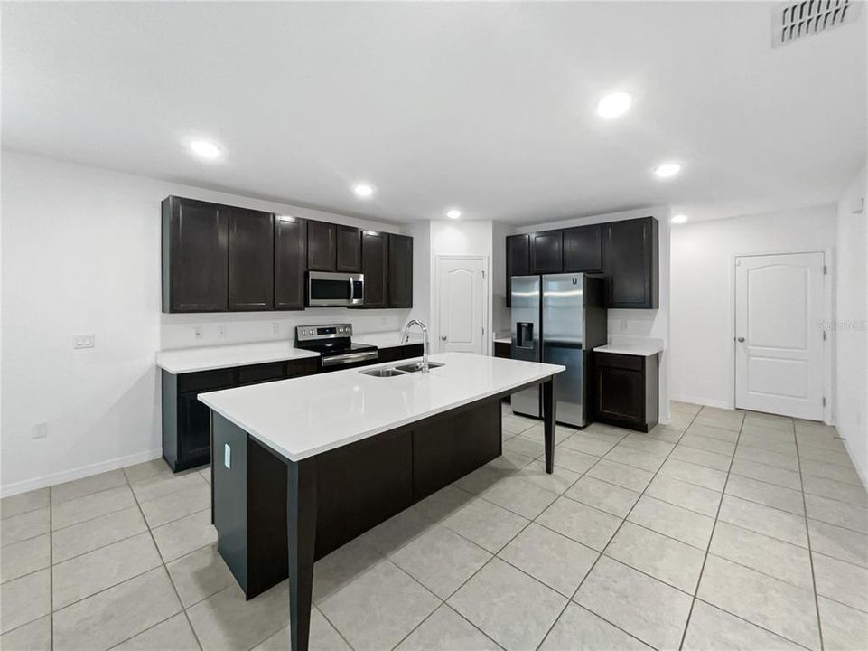 For Sale: $357,000 (4 beds, 2 baths, 1554 Square Feet)