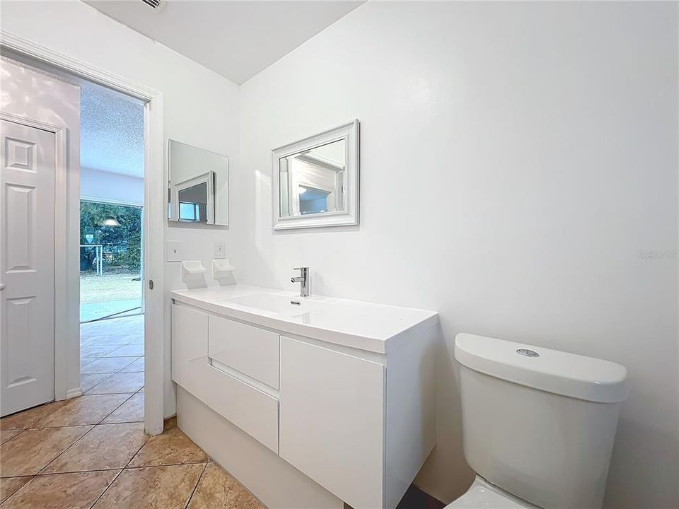 For Sale: $350,000 (3 beds, 2 baths, 1088 Square Feet)