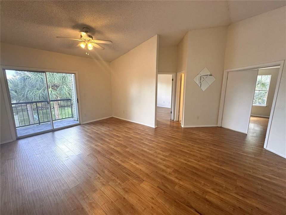 For Rent: $1,700 (3 beds, 2 baths, 1158 Square Feet)