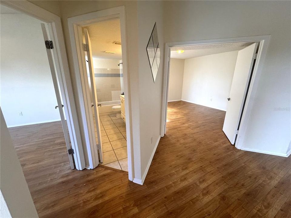 For Rent: $1,700 (3 beds, 2 baths, 1158 Square Feet)