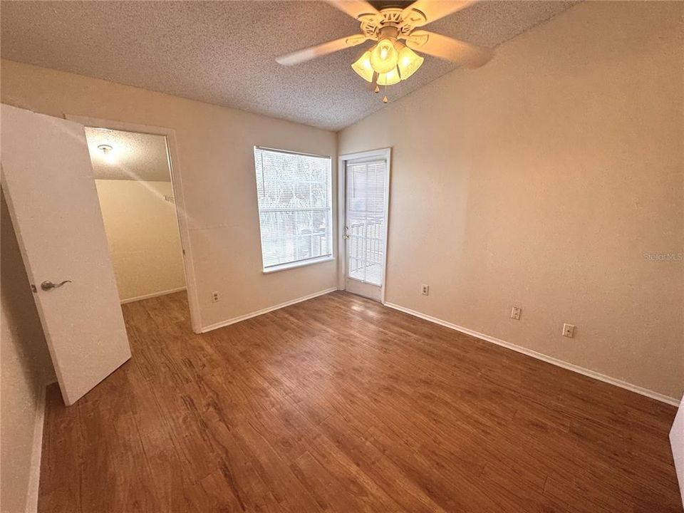 For Rent: $1,700 (3 beds, 2 baths, 1158 Square Feet)