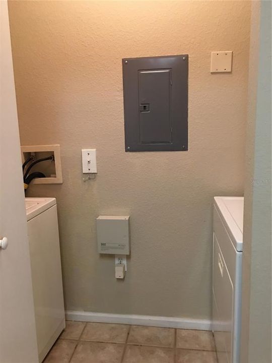 Washer/Dryer closet