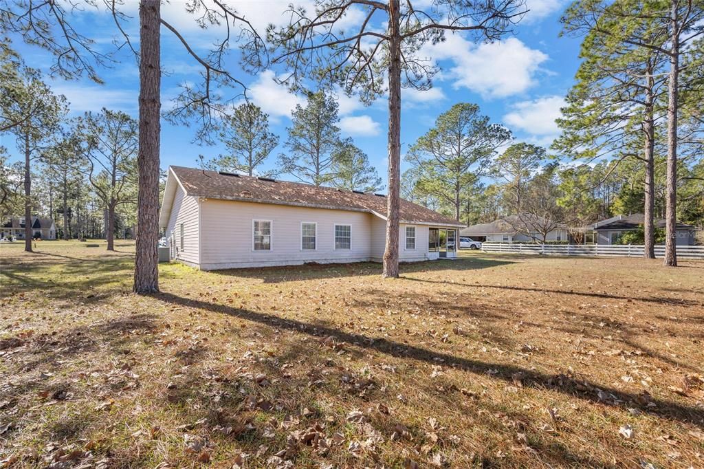 For Sale: $375,000 (3 beds, 2 baths, 1793 Square Feet)