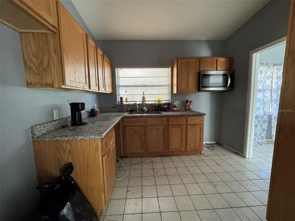 For Sale: $249,999 (3 beds, 1 baths, 1208 Square Feet)