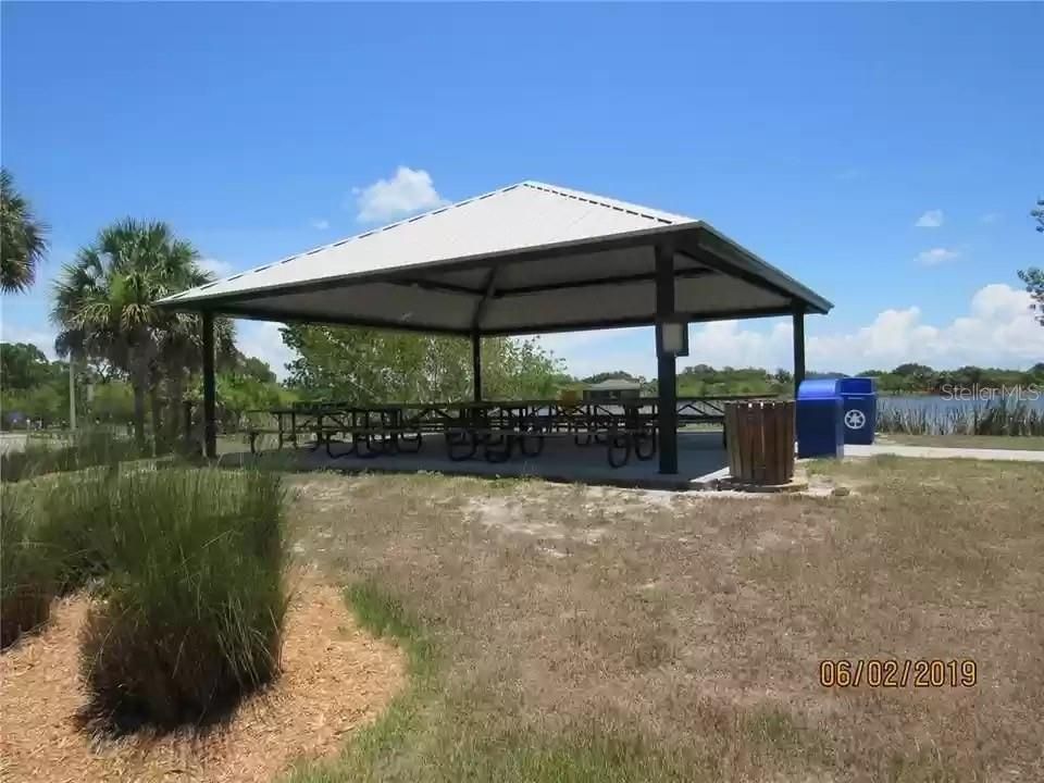 Community gathering area. Great for parties or picnics