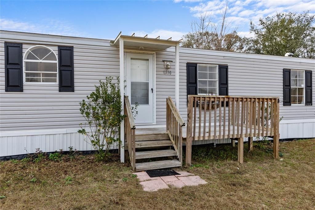 For Sale: $149,900 (3 beds, 2 baths, 1216 Square Feet)