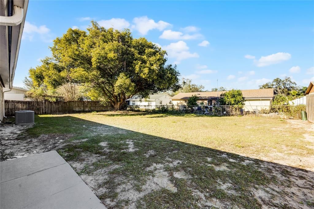 For Sale: $274,900 (3 beds, 2 baths, 1350 Square Feet)