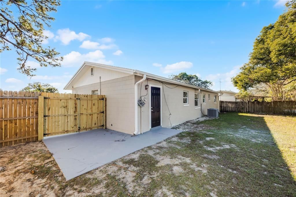 For Sale: $274,900 (3 beds, 2 baths, 1350 Square Feet)