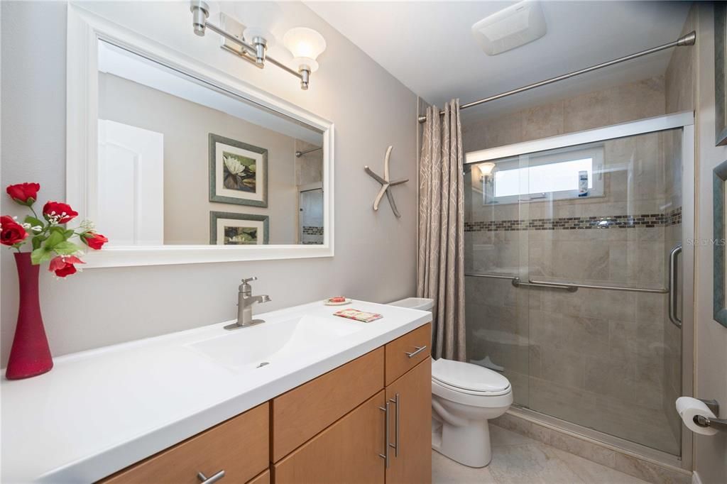 For Sale: $280,000 (2 beds, 2 baths, 1291 Square Feet)