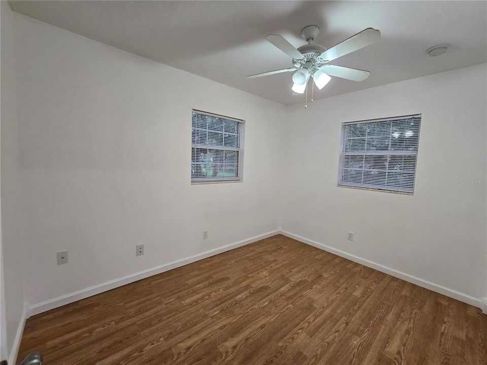 For Sale: $190,000 (3 beds, 1 baths, 1144 Square Feet)