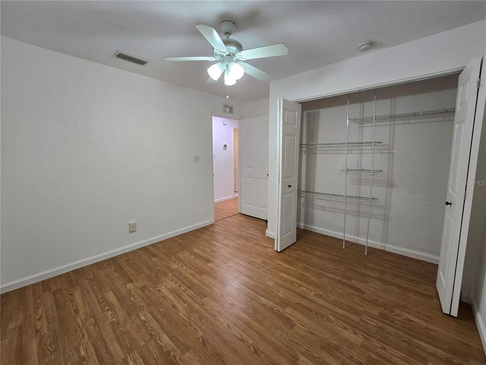 For Sale: $190,000 (3 beds, 1 baths, 1144 Square Feet)