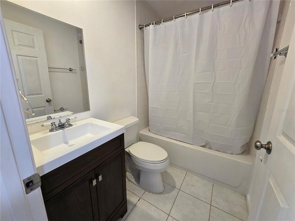 For Sale: $190,000 (3 beds, 1 baths, 1144 Square Feet)