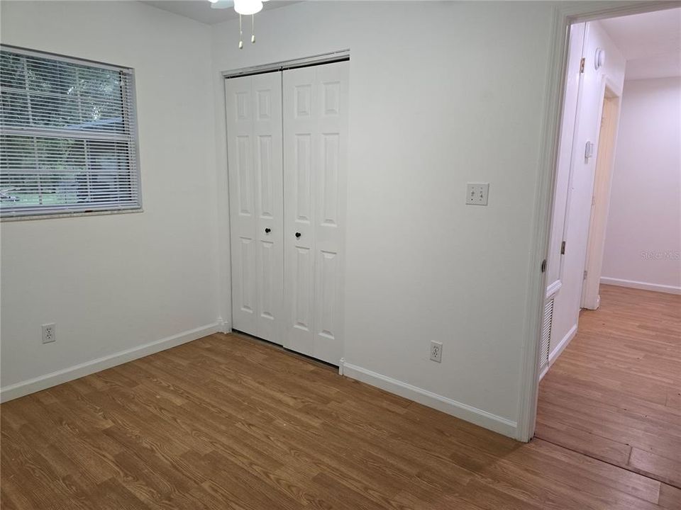 For Sale: $190,000 (3 beds, 1 baths, 1144 Square Feet)