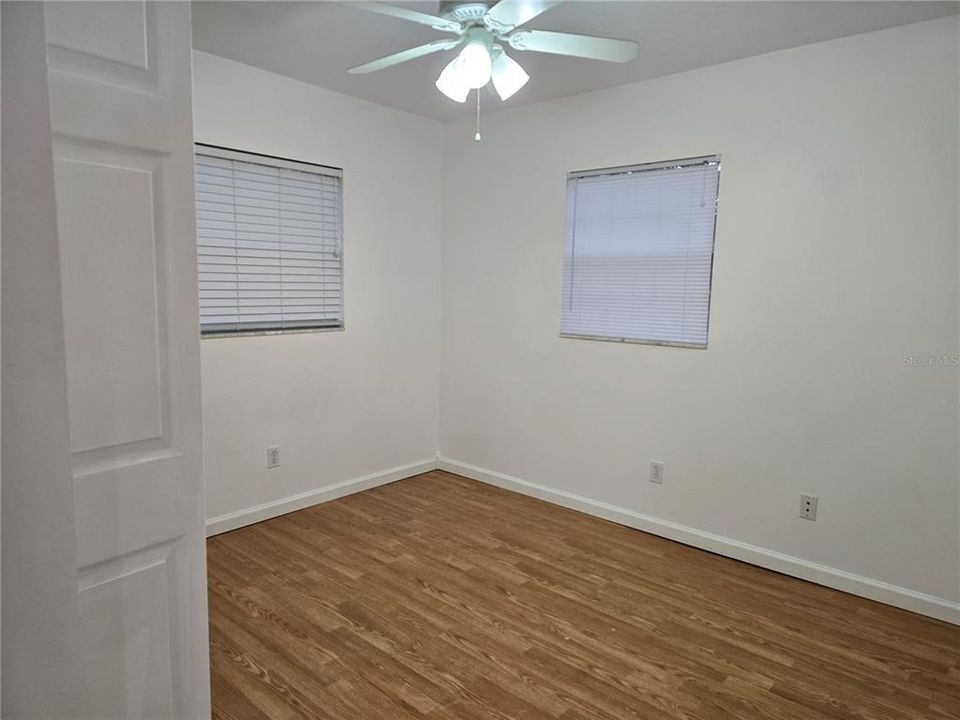 For Sale: $190,000 (3 beds, 1 baths, 1144 Square Feet)