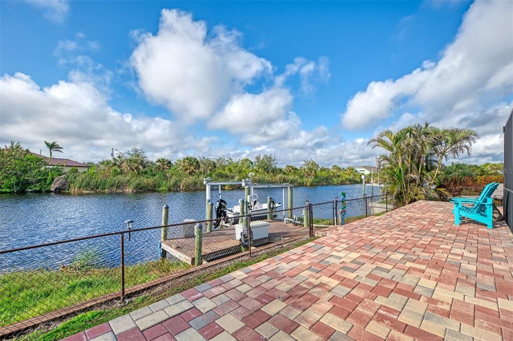 For Sale: $725,000 (3 beds, 2 baths, 2165 Square Feet)