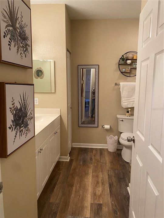 An over sized bathroom