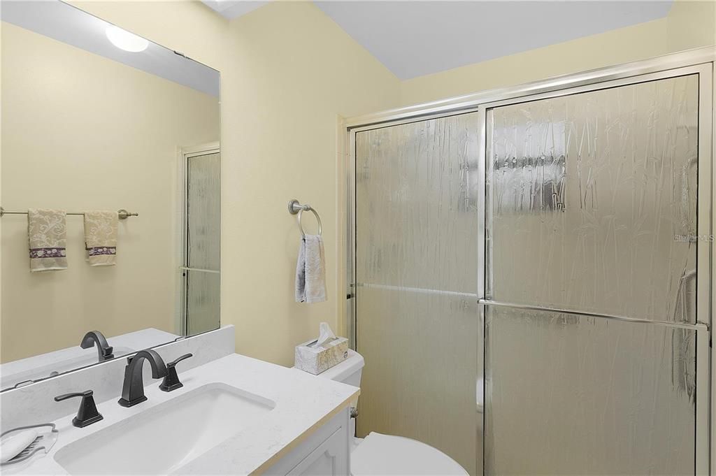 For Sale: $195,000 (2 beds, 2 baths, 1196 Square Feet)