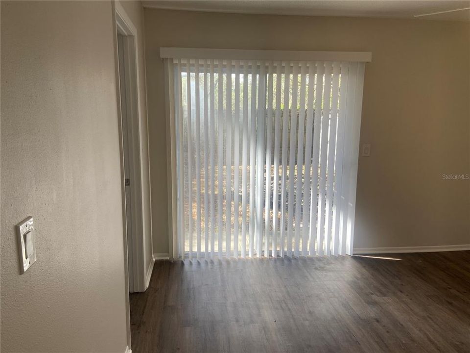 For Rent: $1,950 (3 beds, 2 baths, 1032 Square Feet)