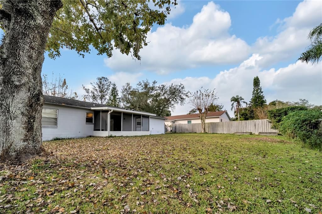 For Sale: $280,000 (3 beds, 2 baths, 1066 Square Feet)