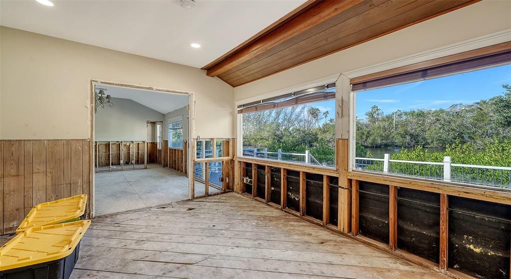 Dining area with lagoon views