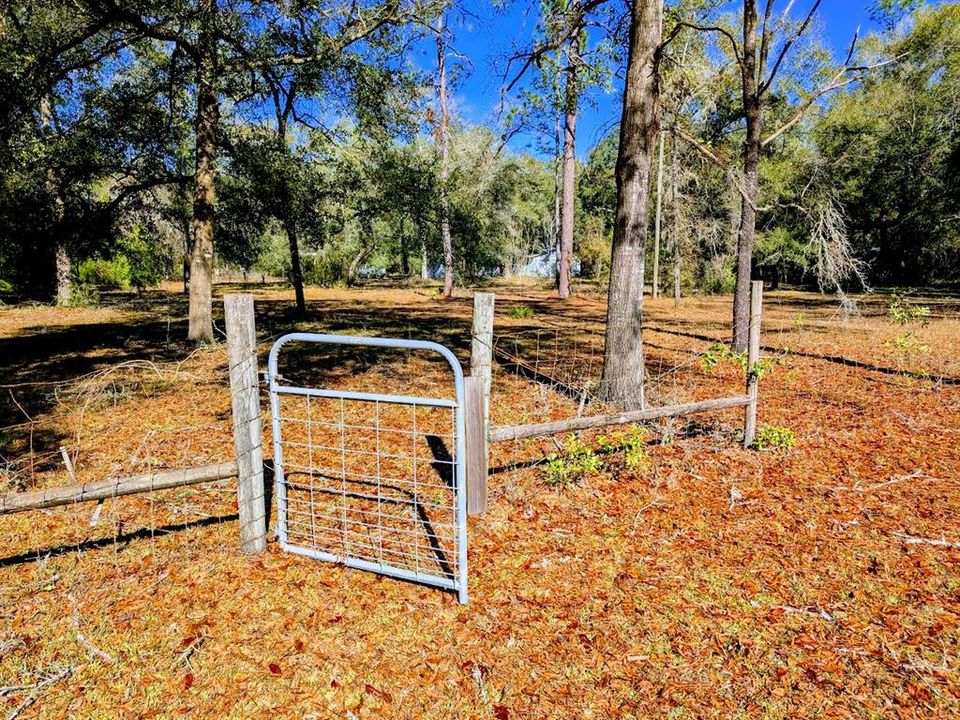 Gate from street